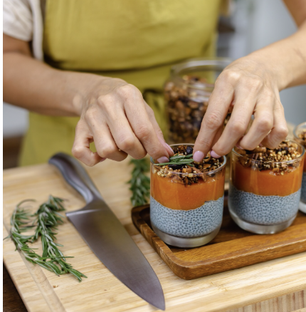 Gastronomía natural: cocina basada en plantas y flores comestibles